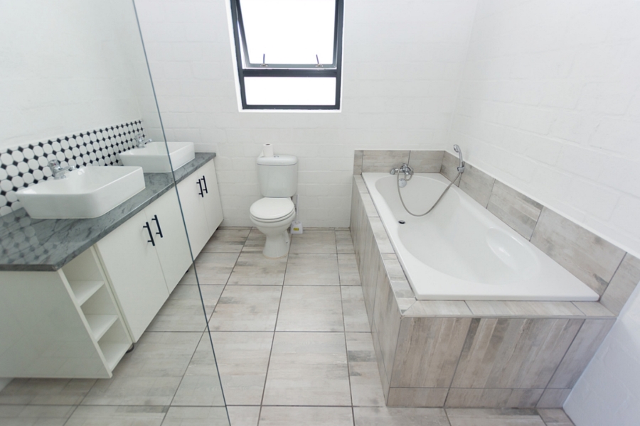 3 Bedroom Property for Sale in Atlantic Shores Beachfront Estate Western Cape